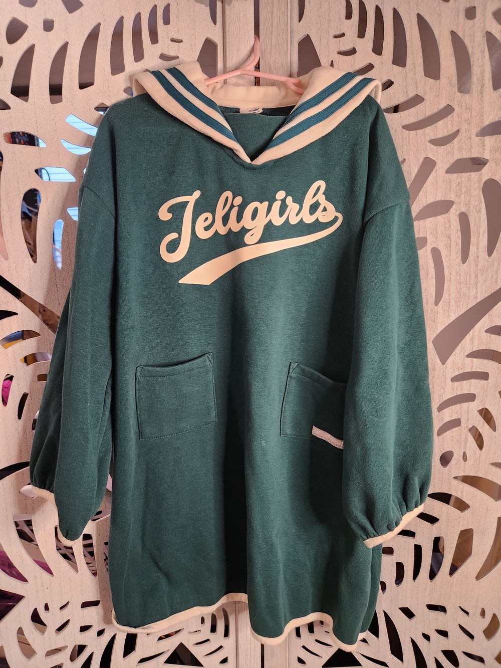 Off-the-Shoulder Green Sailor Collar Sweater